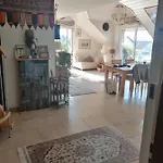 Naitarg Home, Aclens, One Family At A Time * Gollion