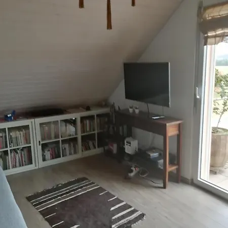 Appartamento Naitarg Home, Aclens, One Family At A Time