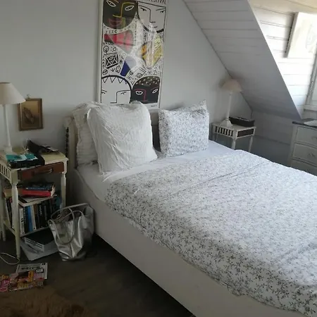 Naitarg Home, Aclens, One Family At A Time *