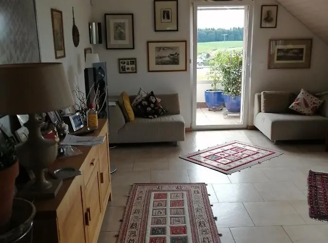 Naitarg Home, Aclens, One Family At A Time Appartement *