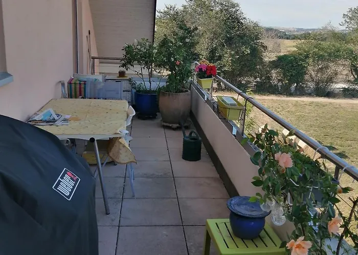 Appartement Naitarg Home, Aclens, One Family At A Time Gollion